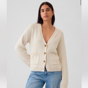 NWT Gap Pocket Cardigan Sweater Sz M